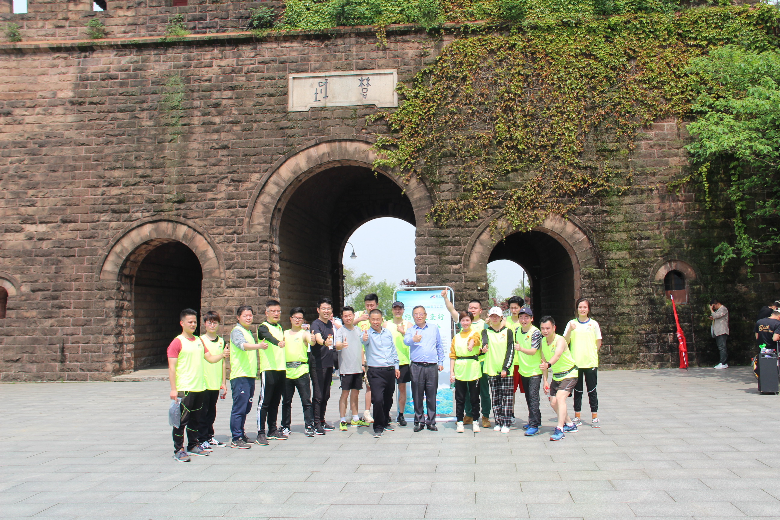 AG�콢�� (�й���½) Apple Store